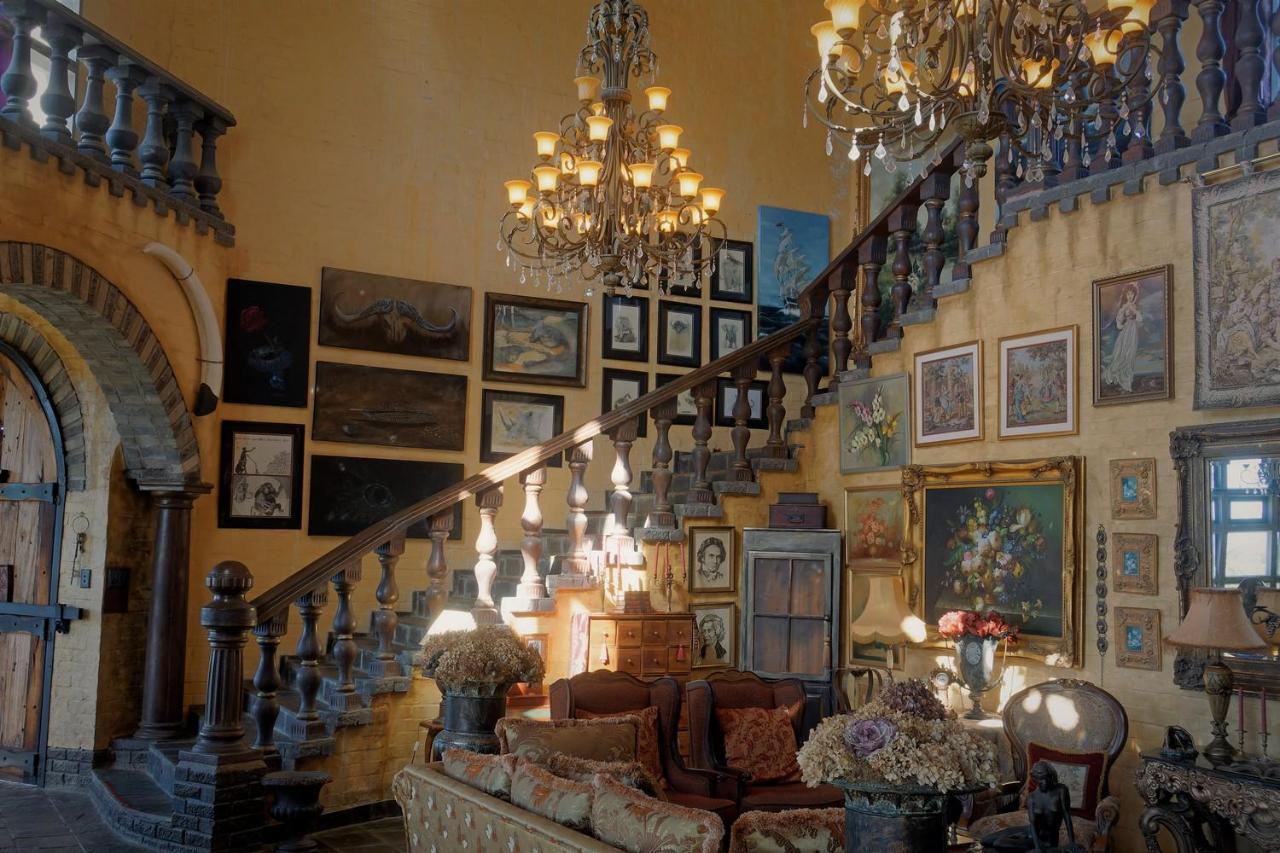 Bygracealone Manor Hotel Outeniekwa Bagian luar foto