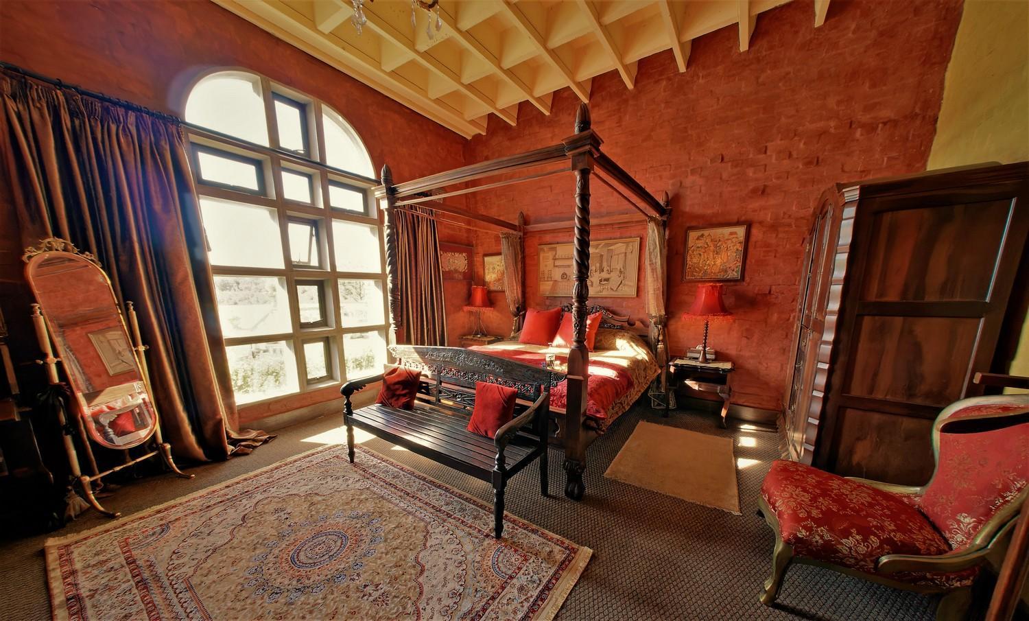 Bygracealone Manor Hotel Outeniekwa Bagian luar foto